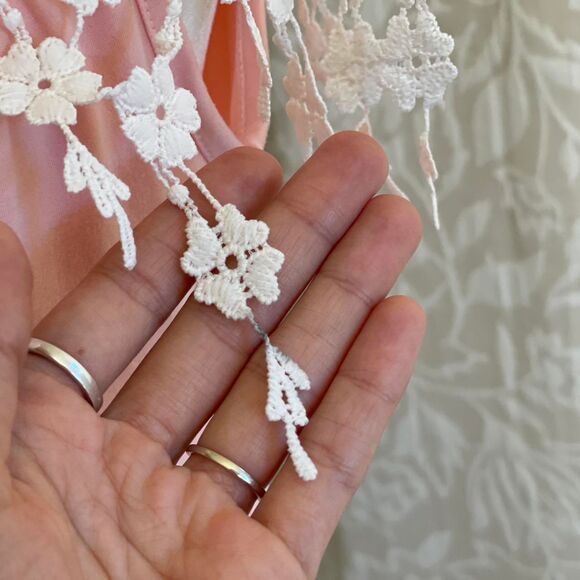 Pink & Ivory 3D Layered Crochet Flower Detail Fairycore Coquette Top Size S/M - Picture 4 of 8